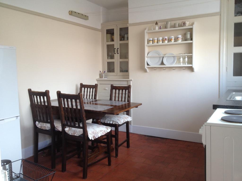 Rhuddlan House Villa Phòng bức ảnh